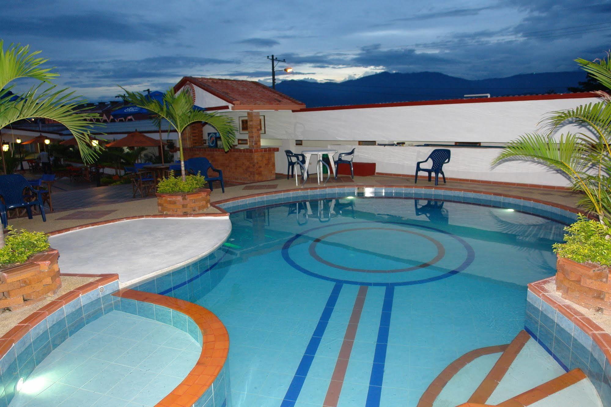 Hotel Hacaritama Colonial Villavicencio Eksteriør billede